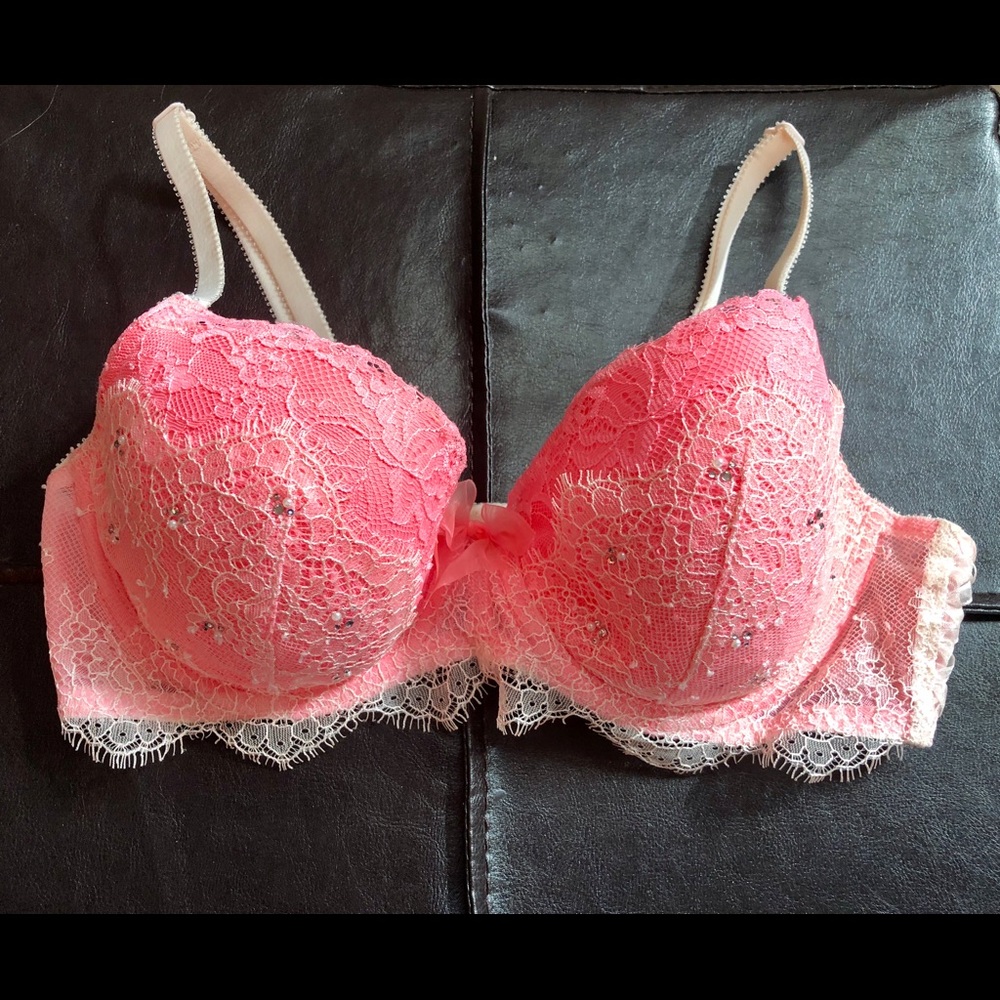 Girly Victoria’s Secret Bra